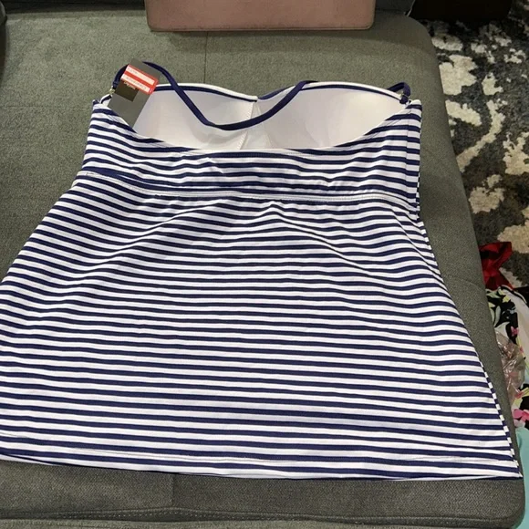 NWT Mossimo navy striped swimtop only - Picture 5 of 9